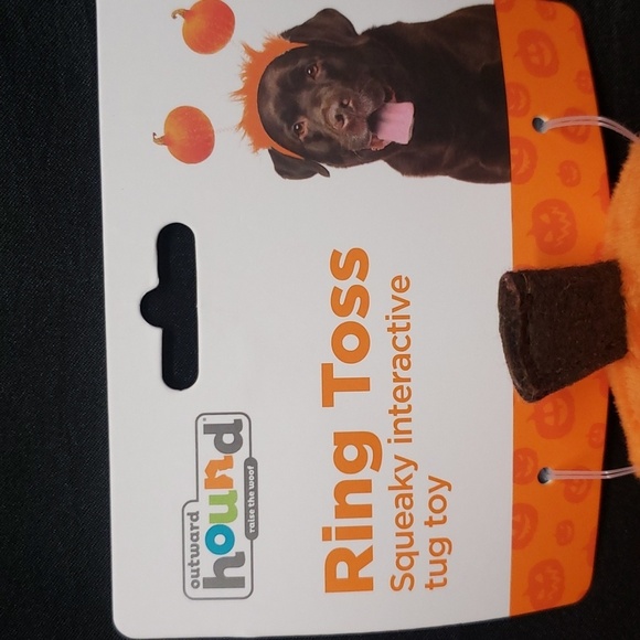 Outward Hound NWT Ring Toss Squeaky Interactive Tug Toy for Dogs - Picture 2 of 5